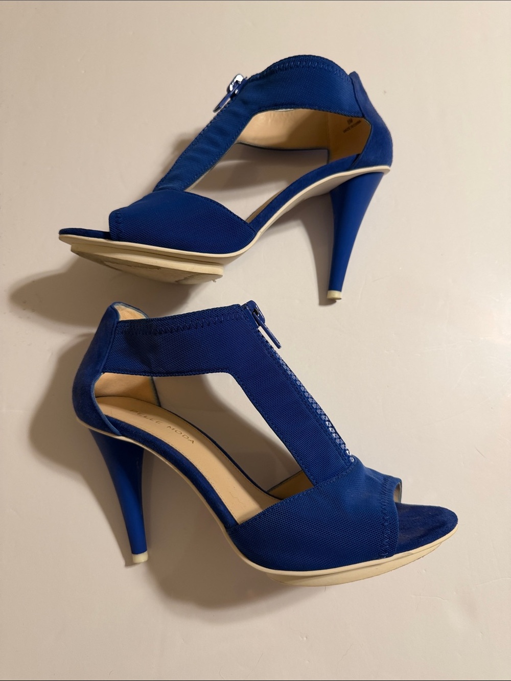 Pelle Moda Royal Blue Zip-Front Peep Toe High Heel Sandals in Faux Suede Size 8 - Picture 4 of 9